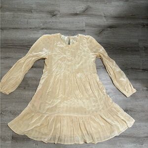 Elegant Cream Dress with puff sleeve